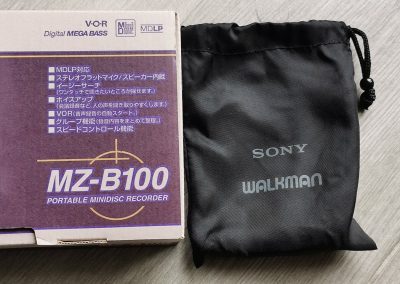 2001 Sony Portable Minidisc Recorder MZ-B100 - e4e0ee99 4b59 48ed aafc c636f06d2374